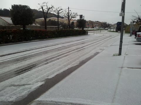Image d'illustration pour Neige et intempéries sous la dépression Mayla au coeur de la France