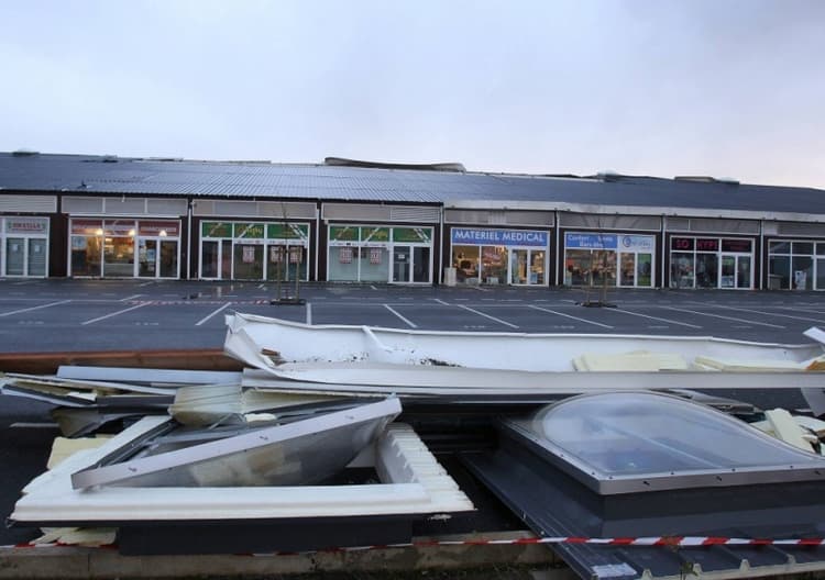 Image d'illustration pour Dépression Petra les 4 et 5 février - tempête et vagues sur l'Ouest