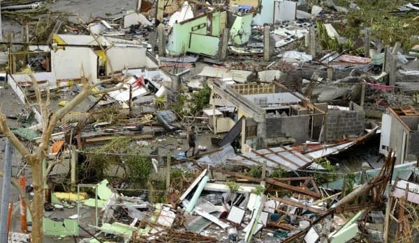 Image d'illustration pour Cyclone et onde de tempête : l'OMM prend des mesures