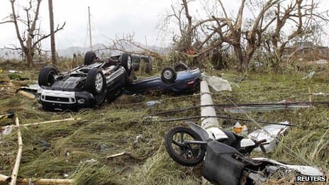 Image d'illustration pour Cyclone et onde de tempête : l'OMM prend des mesures