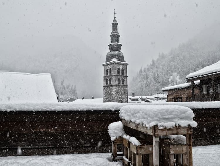 Image d'illustration pour Nos montagnes font le plein de neige 