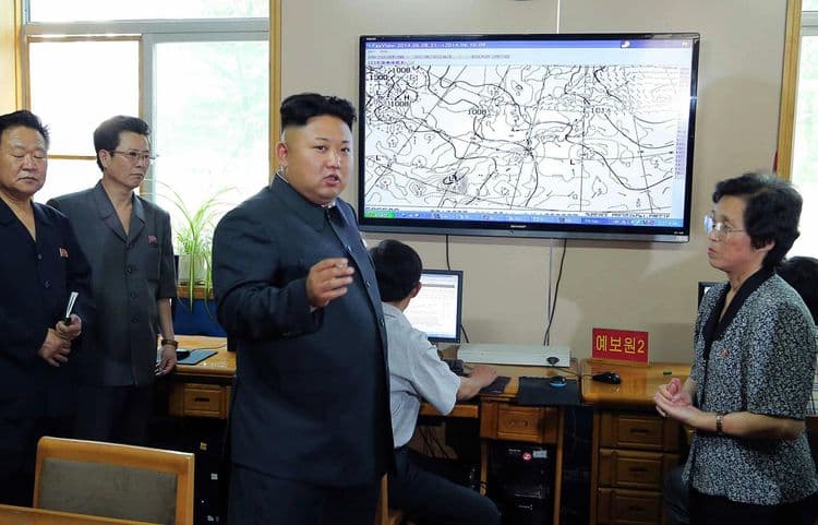Image d'illustration pour Kim Jung-Un critique sévèrement ses services météo en Corée du Nord