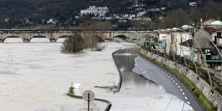 Image d'illustration pour Suivi des intempéries dans le Sud-Ouest et près des Pyrénées