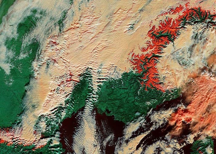 Image d'illustration pour Mer de nuages vers les Alpes