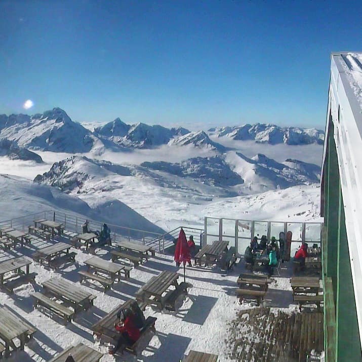 Image d'illustration pour Mer de nuages vers les Alpes
