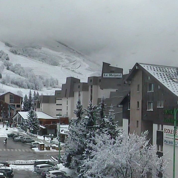 Image d'illustration pour Mer de nuages vers les Alpes