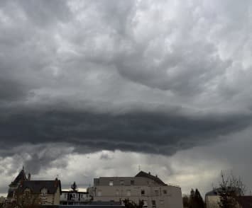 Image d'illustration pour Douceur, instabilité et orage sous un flux de Sud