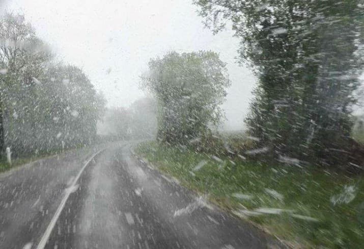 Image d'illustration pour Neige abondante en montagne & giboulées jusqu'en plaine