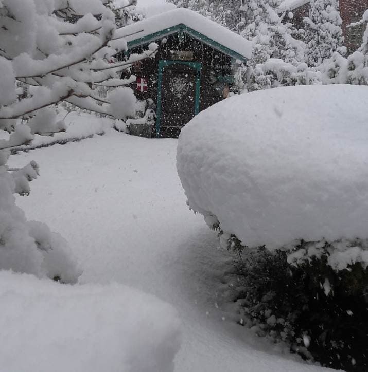 Image d'illustration pour Neige abondante en montagne & giboulées jusqu'en plaine