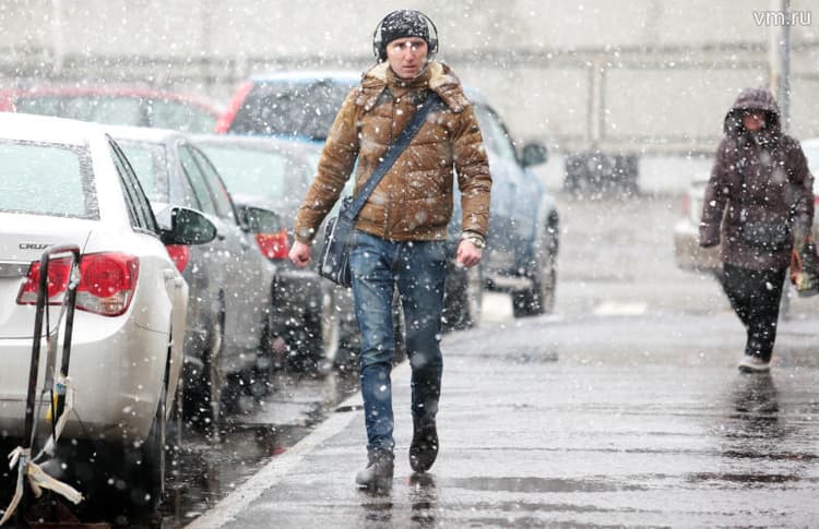 Image d'illustration pour Première neige de la saison à Moscou en Russie
