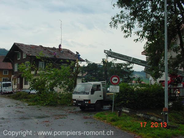 Image d'illustration pour 17 août 2004 : une violente dégradation orageuse fait 6 morts