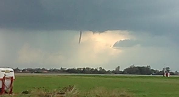 Image d'illustration pour Orage : foudre et violents phénomènes venteux en Bretagne et Pas de Calais
