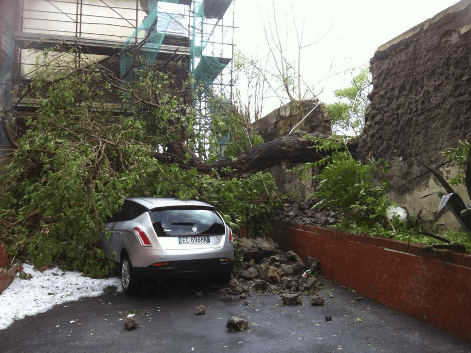Image d'illustration pour Orages forts en Italie - Inondations et rafales à Rome et Naples