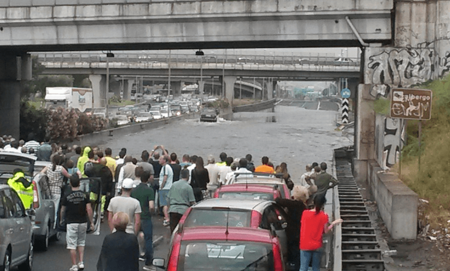 Image d'illustration pour Orages forts en Italie - Inondations et rafales à Rome et Naples
