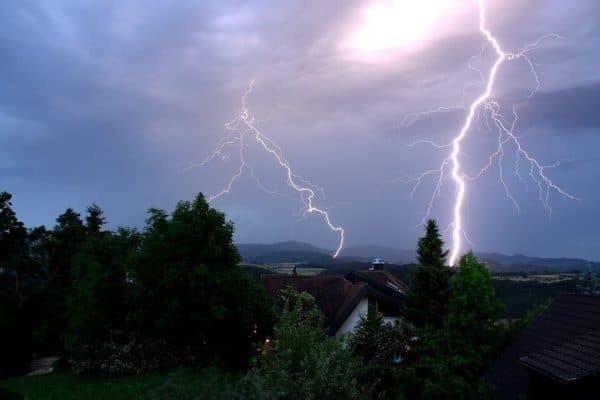 Image d'illustration pour Orage fort en Suisse - grêle et coulée de boue en Suisse Alémanique