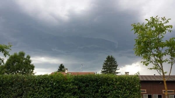 Image d'illustration pour Orage fort en Suisse - grêle et coulée de boue en Suisse Alémanique