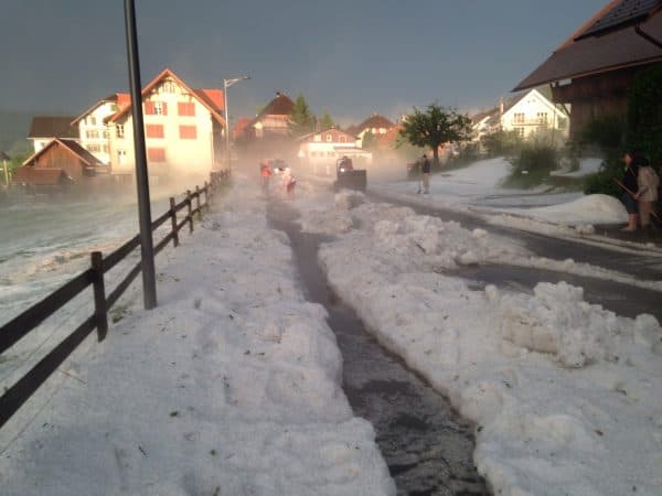 Image d'illustration pour Orage fort en Suisse - grêle et coulée de boue en Suisse Alémanique