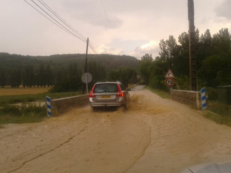 Image d'illustration pour Orages sur les Alpes : foudre, grêle et neige