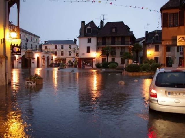 Image d'illustration pour Orage fort en Aquitaine et Midi-Pyrénées - pluie diluvienne vers Toulouse