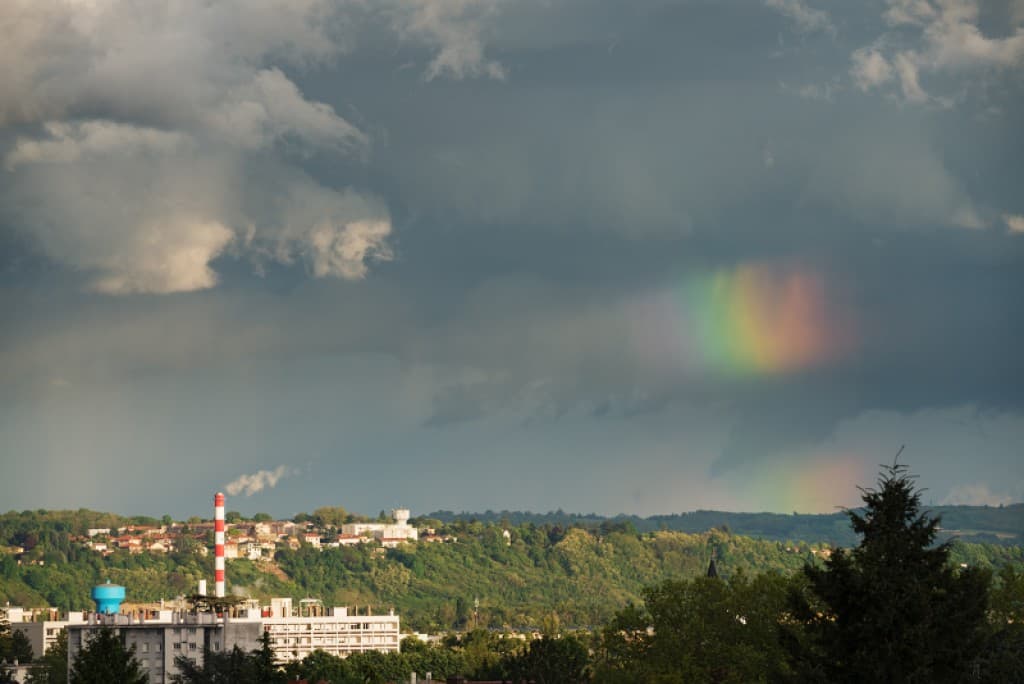 Image d'illustration pour Orage, neige, grésil, grêle, tuba : vos photos du temps instable