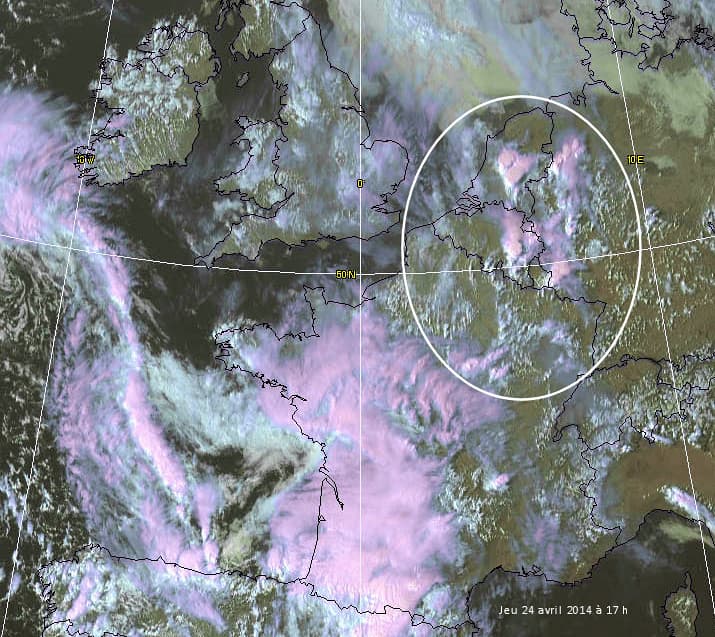 Image d'illustration pour Forts orages de grêle vers le Benelux - foudre mortelle en Allemagne