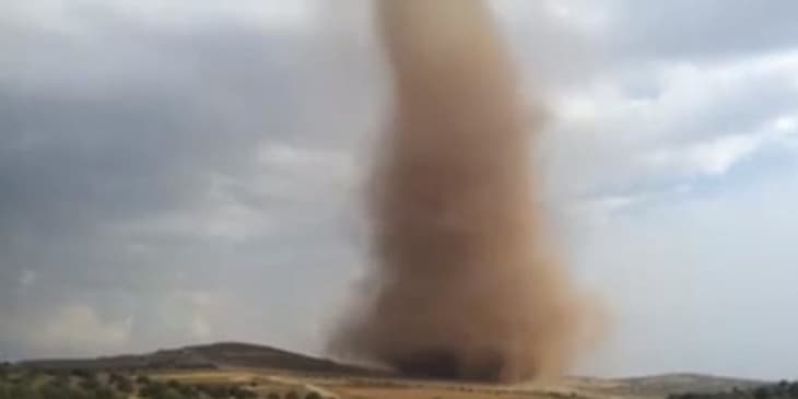 Image d'illustration pour Un cas de tornade rare en Algérie