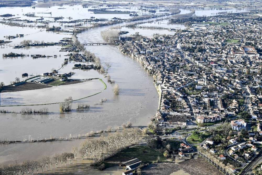 Image d'illustration pour Cours d'eau en France : crues après la sécheresse...