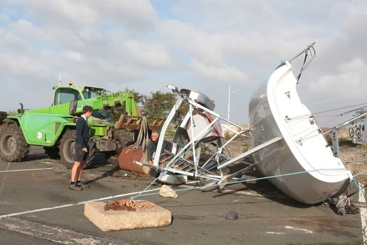 Image d'illustration pour Coup de vent : Bilan du passage de la dépression Hans